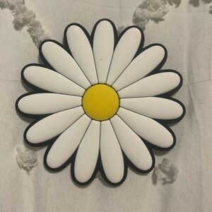 New Bogg Bag bit charm daisy flower